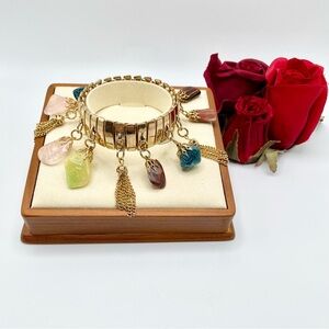 Vintage Japan Expandable Jadeite Quartz Natural Stone Charm Bracelet